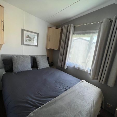 Апартаменты Forest & Beach Access Naish Park Нью Милтон Экстерьер фото